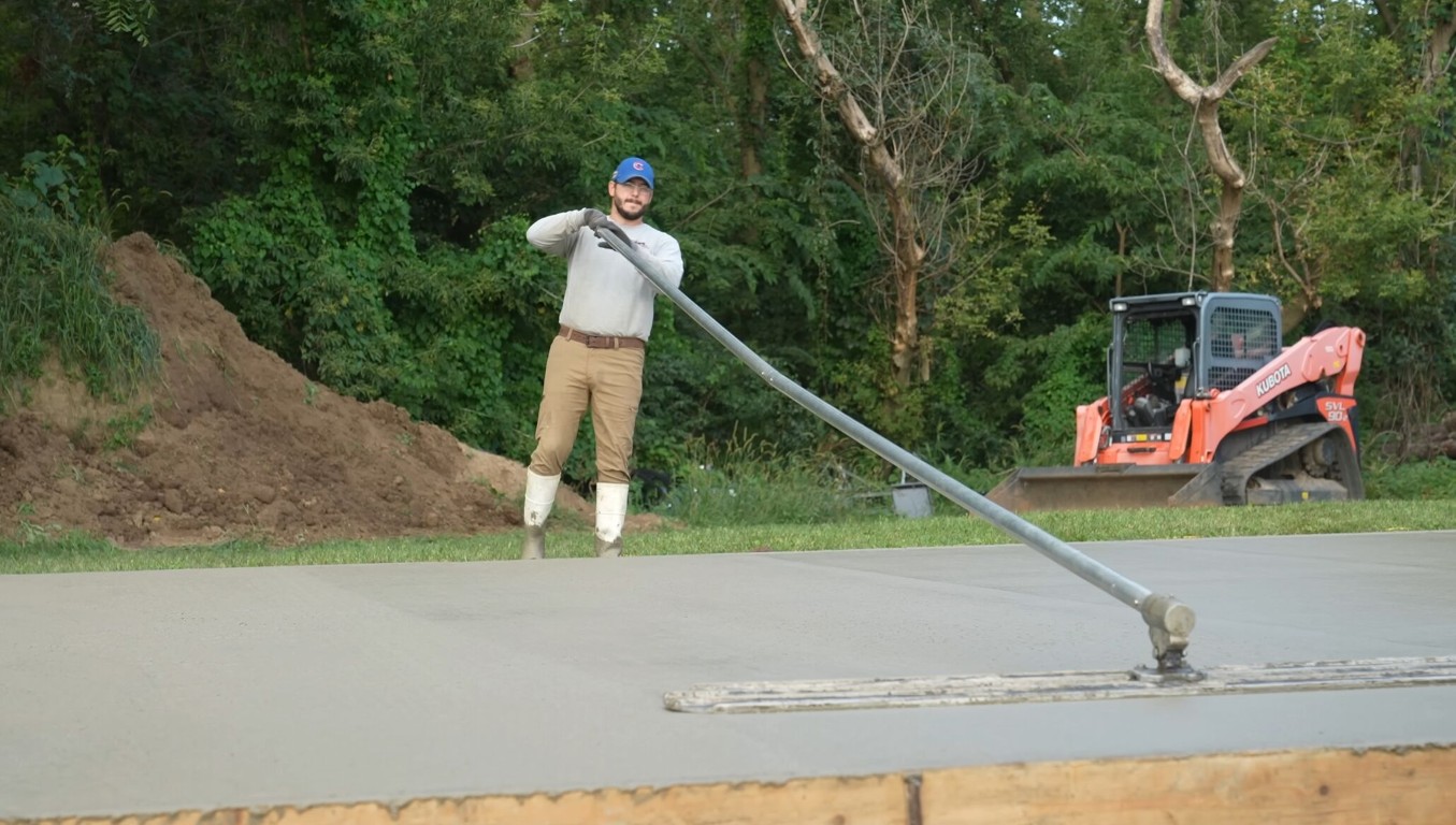 Professional concrete contractor at work in Monterey Park, CA